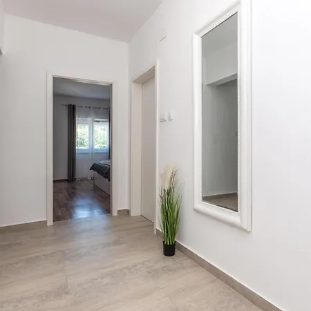 Gorgeous In With Wifi Holiday home
