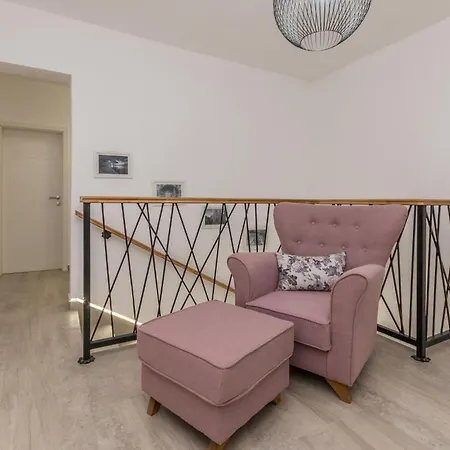 Gorgeous In With Wifi Holiday home