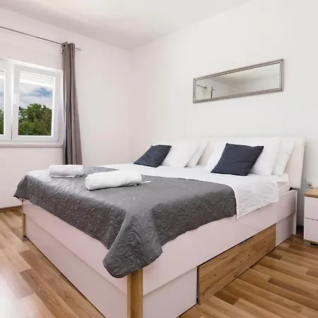 Holiday home Gorgeous In With Wifi *