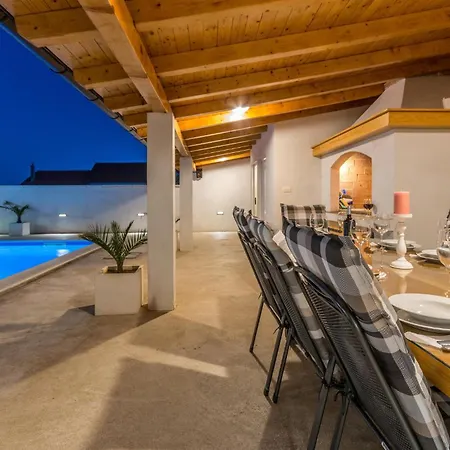 Gorgeous In With Wifi Holiday home *